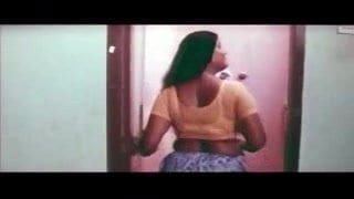 Sıcak Tamilce Hizmetçi