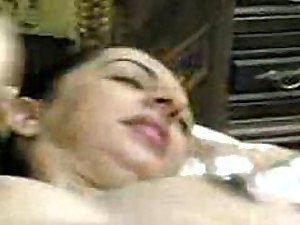 گنہگار عرب سے ایک بڑا لنڈ اس منڈوا بلی آخر ہو جاتا ہے - شوکیا فحش